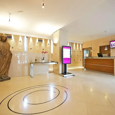 Mercure Centro Colosseo Otel