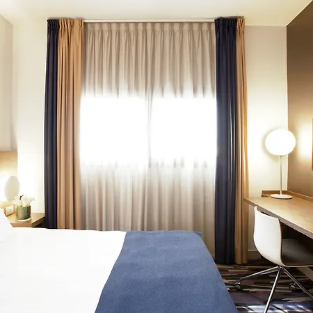 Отель Mercure Centro Colosseo