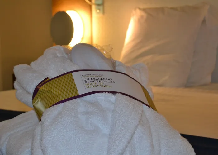 Hotell Mercure Centro Colosseo 4*