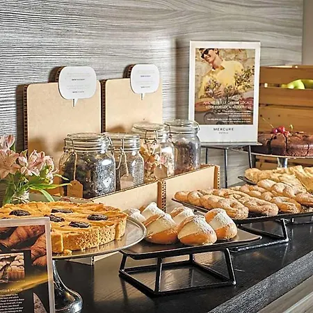 Hotel Mercure Centro Colosseo Rzym