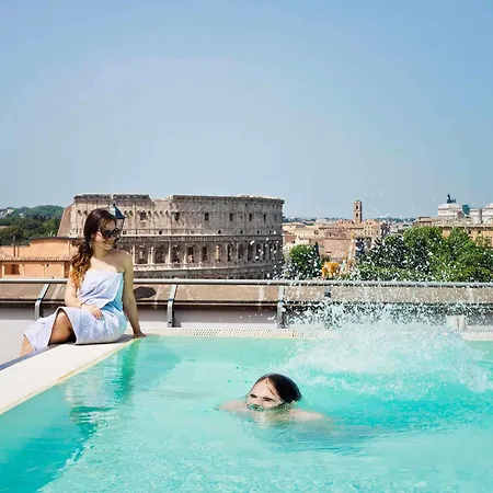 Mercure Centro Colosseo 4* רומא