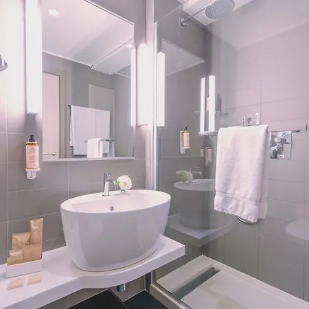 Hotel Mercure Centro Colosseo Rzym