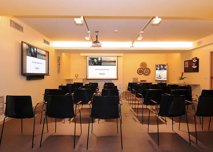 Mercure Centro Colosseo Hotel 4*