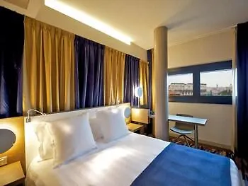 Mercure Centro Colosseo 4* Róma